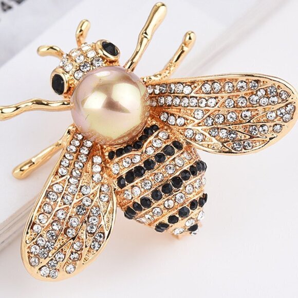 Bee Enamel Brooch Gift Jewelry Insect Pin - Picture 3 of 4